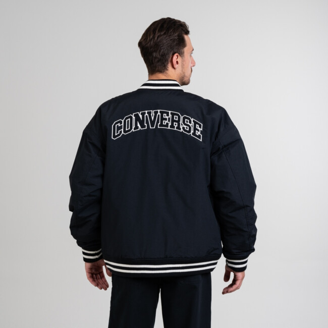 CONVERSE MEN'S VARSITY GRAPHIC BOMBER JACKET jakas un parkas