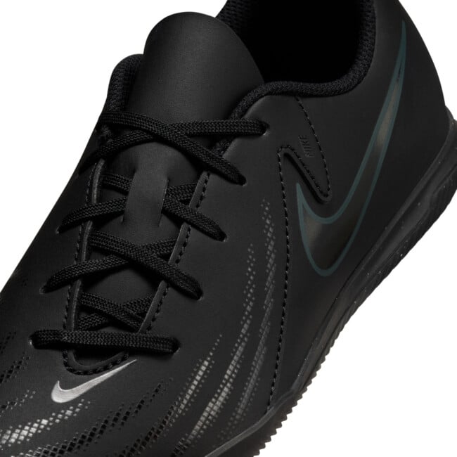 nike football shoes for boys
