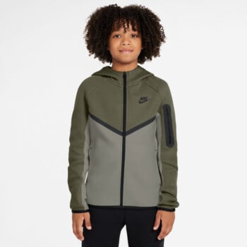 the new nike tech fleece