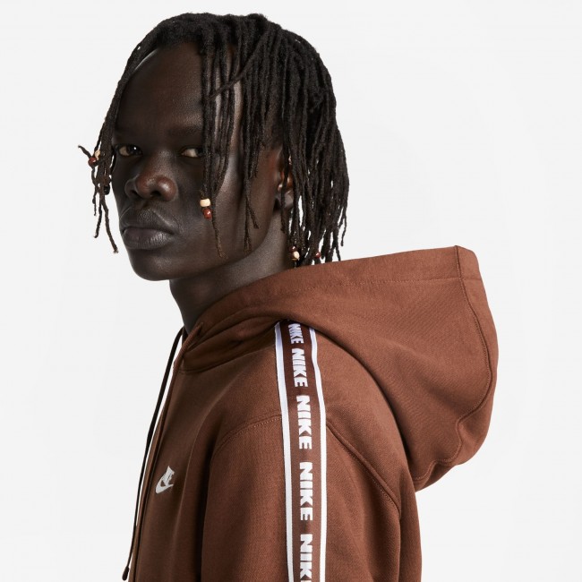 Nike on sale graphic tracksuit