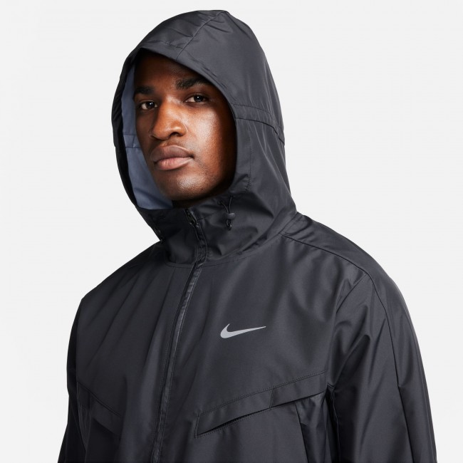 Nike fit storm jacket clearance